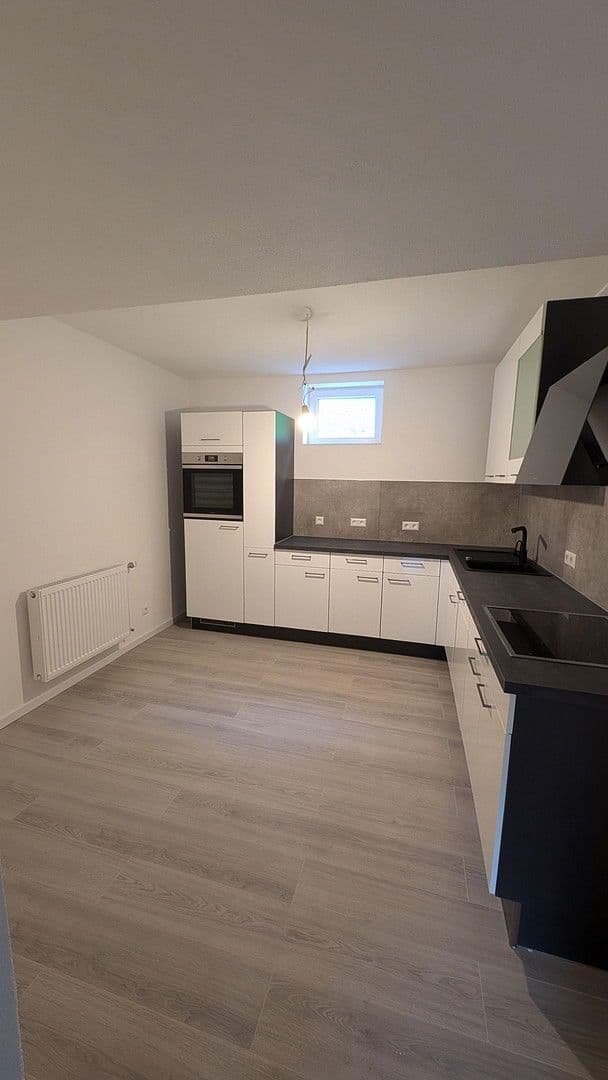 Pronájem bytu 2+1 62 m², Künzelsau, Bádensko-Württembersko Pronájem bytu 2+1 62 m², Künzelsau, Bádensko-Württembersko