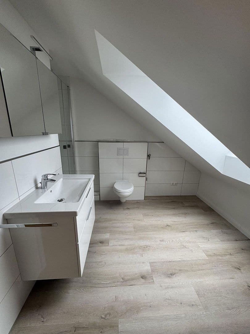 Pronájem bytu 4+1 132 m², Rellingen, Šlesvicko-Holštýnsko Pronájem bytu 4+1 132 m², Rellingen, Šlesvicko-Holštýnsko