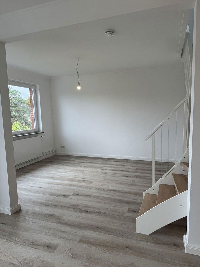 Pronájem bytu 4+1 132 m², Rellingen, Šlesvicko-Holštýnsko Pronájem bytu 4+1 132 m², Rellingen, Šlesvicko-Holštýnsko