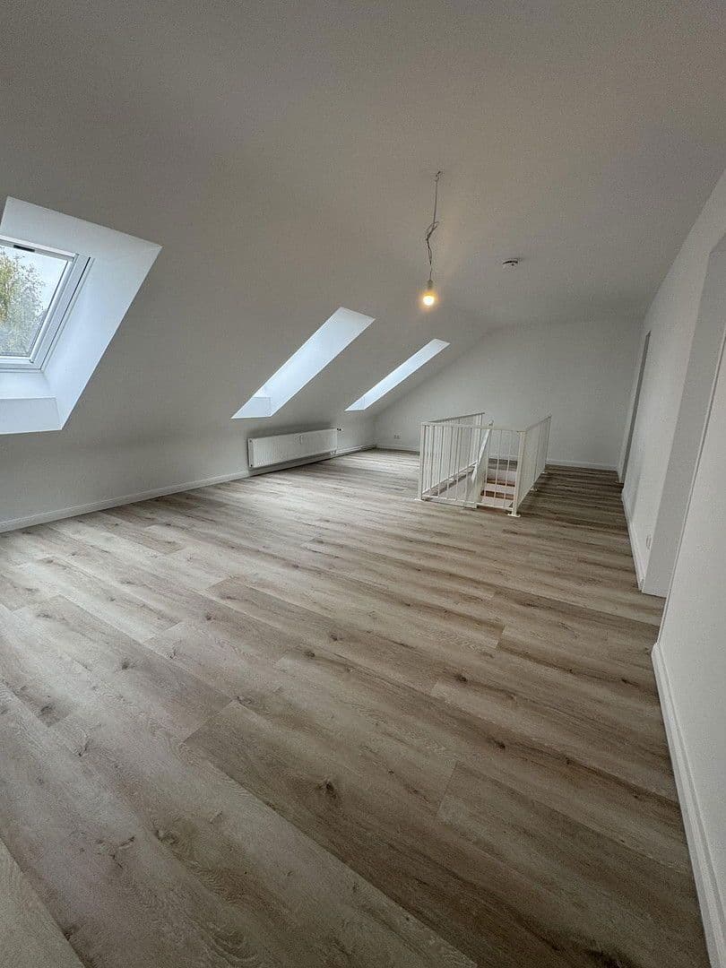 Pronájem bytu 4+1 132 m², Rellingen, Šlesvicko-Holštýnsko Pronájem bytu 4+1 132 m², Rellingen, Šlesvicko-Holštýnsko