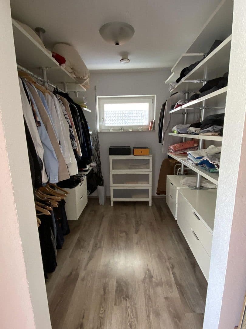 Prodej domu 220 m², pozemek 504 m², Schopfheim, Bádensko-Württembersko Prodej domu 220 m², pozemek 504 m², Schopfheim, Bádensko-Württembersko