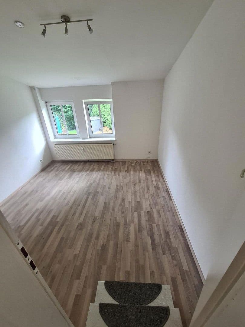 Pronájem bytu 2+1 51 m², Hagener Straße 328, Kreuztal, Severní Porýní-Vestfálsko Pronájem bytu 2+1 51 m², Hagener Straße 328, Kreuztal, Severní Porýní-Vestfálsko