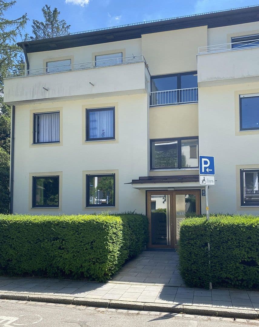 Prodej bytu 3+1 131 m², München, Bavorsko Prodej bytu 3+1 131 m², München, Bavorsko