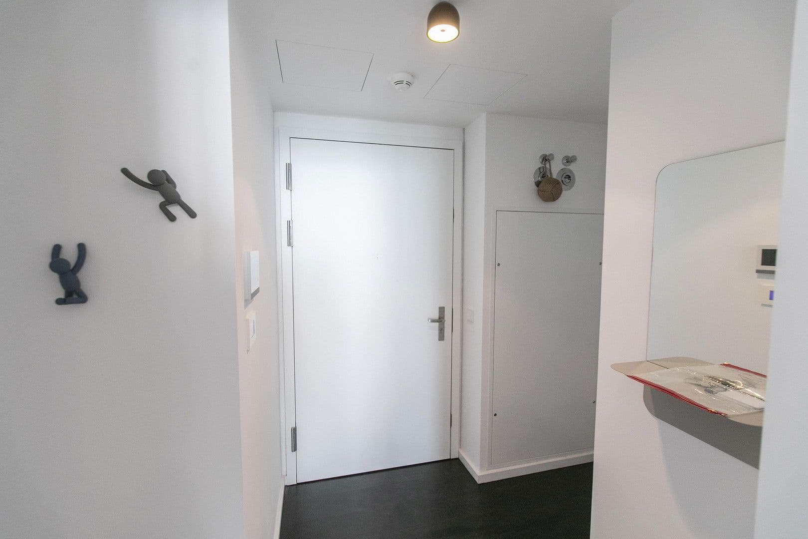 Pronájem bytu 2+1 57 m², Europa Allee 2, Frankfurt, Hessen Pronájem bytu 2+1 57 m², Europa Allee 2, Frankfurt, Hessen