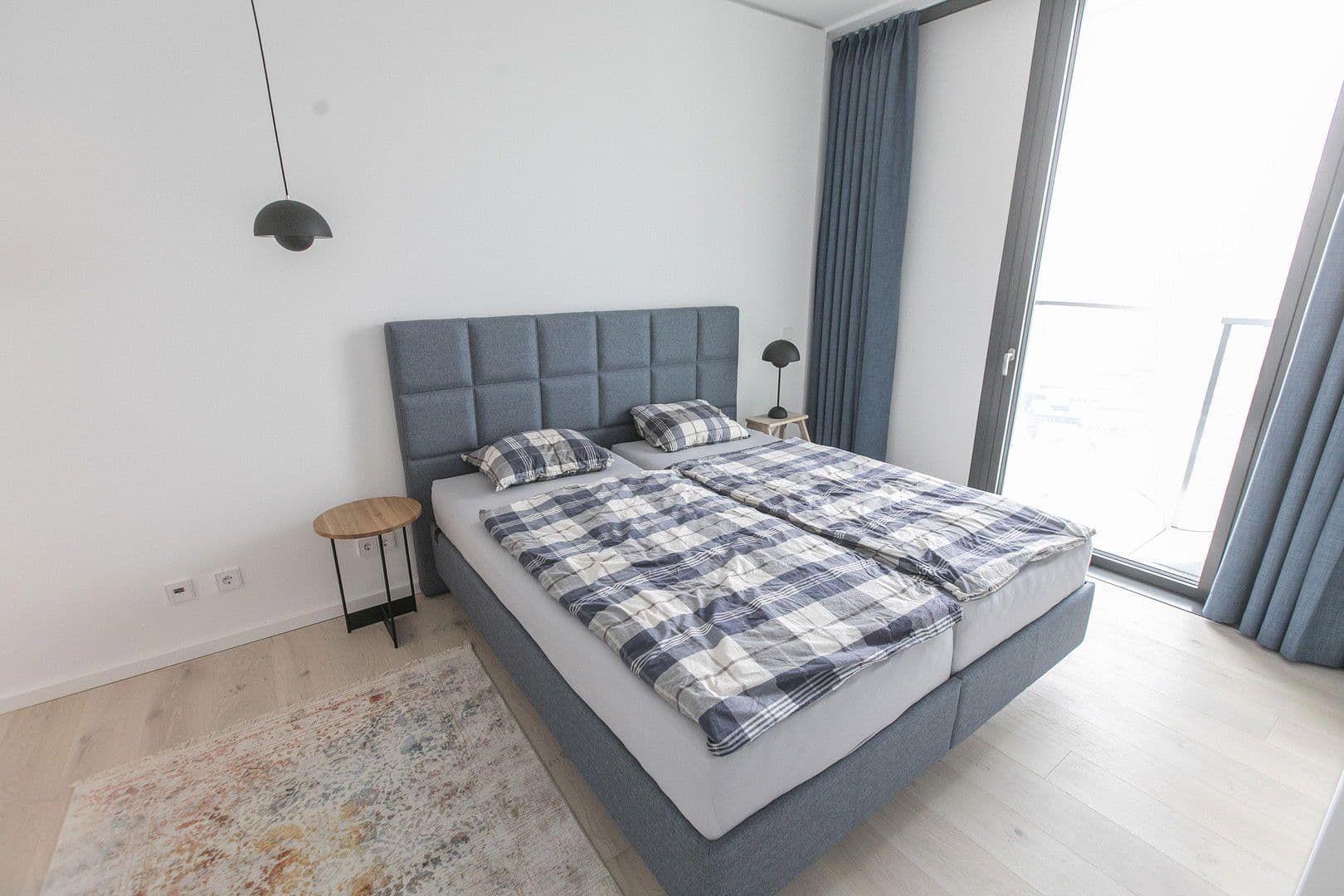 Pronájem bytu 2+1 57 m², Europa Allee 2, Frankfurt, Hessen Pronájem bytu 2+1 57 m², Europa Allee 2, Frankfurt, Hessen