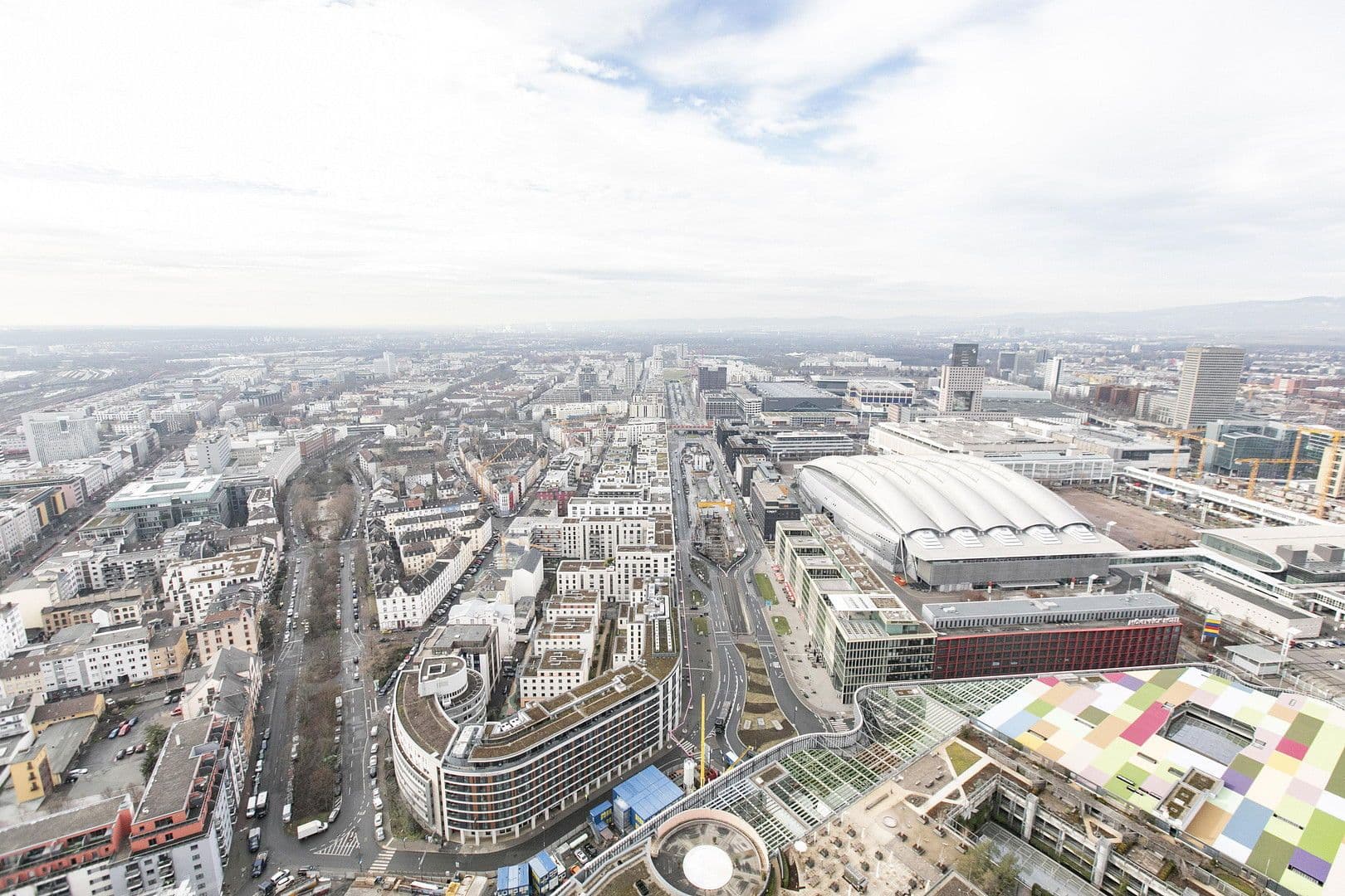 Pronájem bytu 2+1 57 m², Europa Allee 2, Frankfurt, Hessen Pronájem bytu 2+1 57 m², Europa Allee 2, Frankfurt, Hessen