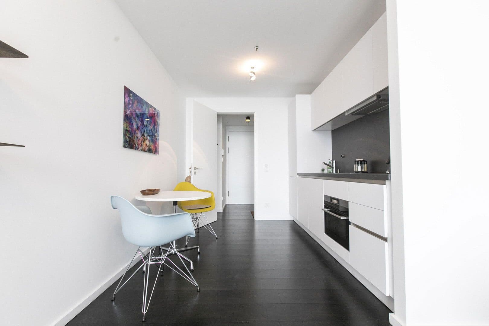 Pronájem bytu 2+1 57 m², Europa Allee 2, Frankfurt, Hessen Pronájem bytu 2+1 57 m², Europa Allee 2, Frankfurt, Hessen