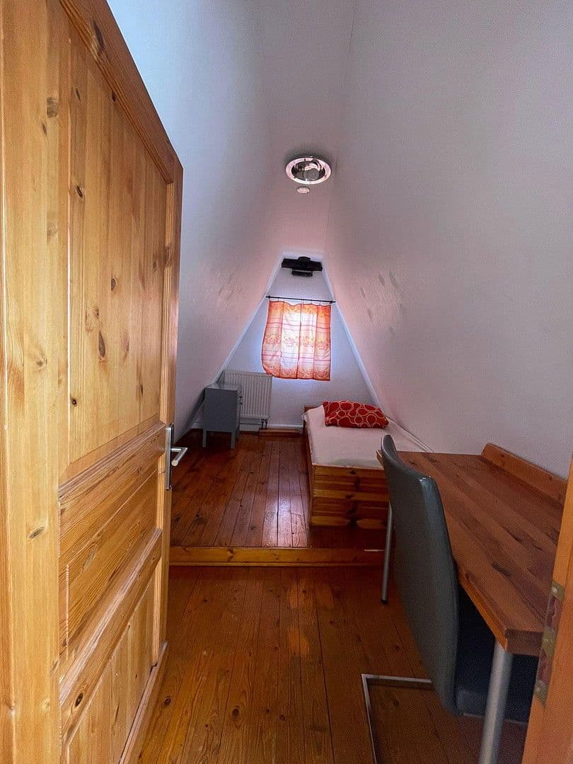 Pronájem bytu 3+1 70 m², Gustavstraße 59, Fürth, Bavorsko Pronájem bytu 3+1 70 m², Gustavstraße 59, Fürth, Bavorsko