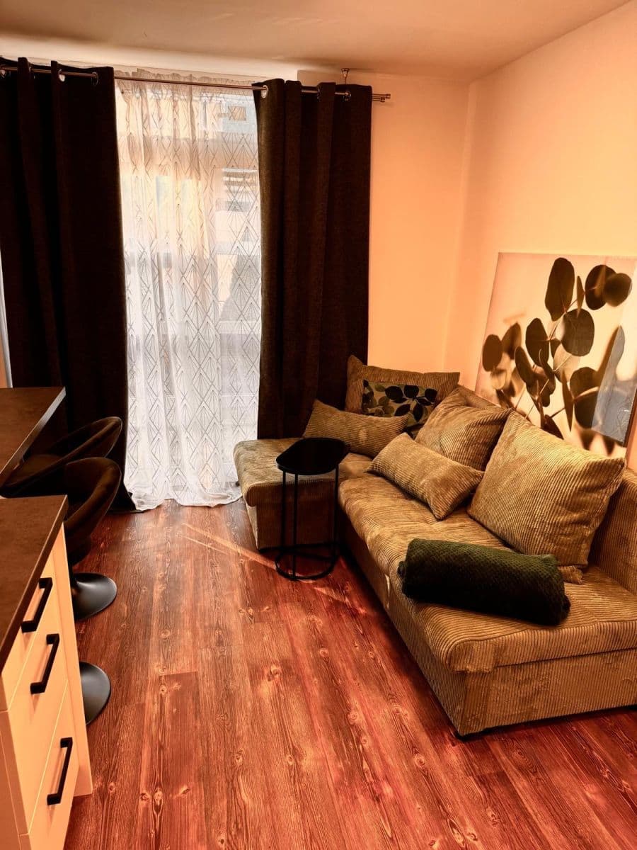 Pronájem bytu 2+kk 25 m², V Zahrádkách, Ústí nad Labem, Ústecký kraj Pronájem bytu 2+kk 25 m², V Zahrádkách, Ústí nad Labem, Ústecký kraj