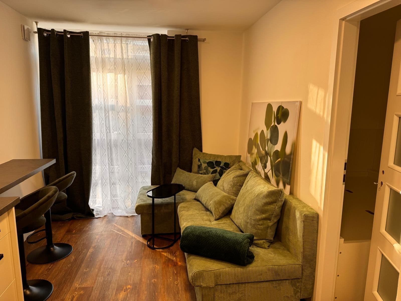 Pronájem bytu 2+kk 25 m², V Zahrádkách, Ústí nad Labem, Ústecký kraj Pronájem bytu 2+kk 25 m², V Zahrádkách, Ústí nad Labem, Ústecký kraj