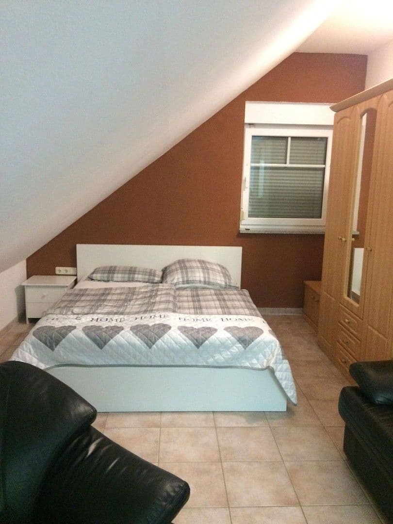 Prodej domu 180 m², pozemek 456 m², Von Uslar Weg 6 a, Sehnde, Dolní Sasko Prodej domu 180 m², pozemek 456 m², Von Uslar Weg 6 a, Sehnde, Dolní Sasko