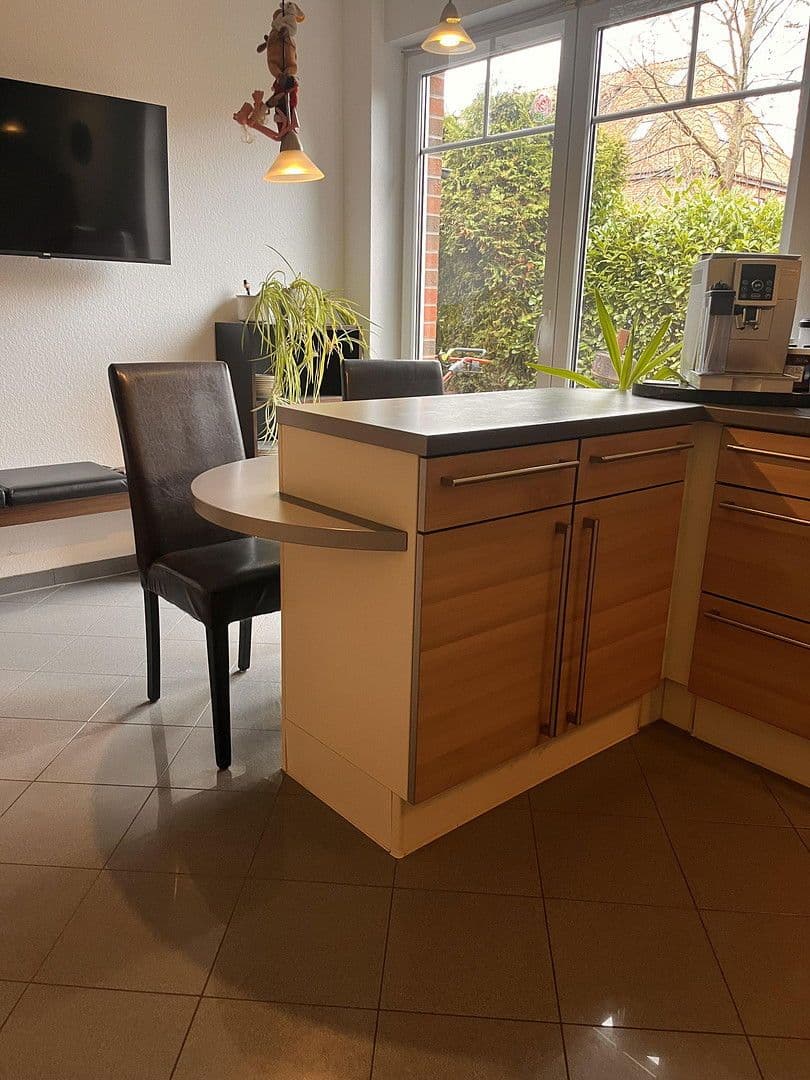 Prodej domu 180 m², pozemek 456 m², Von Uslar Weg 6 a, Sehnde, Dolní Sasko Prodej domu 180 m², pozemek 456 m², Von Uslar Weg 6 a, Sehnde, Dolní Sasko