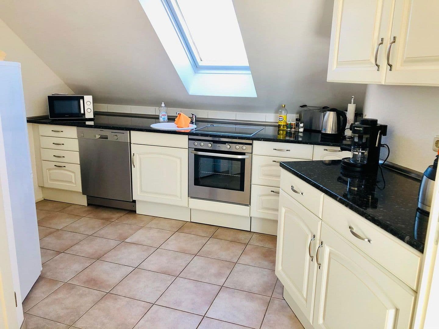 Prodej domu 180 m², pozemek 456 m², Von Uslar Weg 6 a, Sehnde, Dolní Sasko Prodej domu 180 m², pozemek 456 m², Von Uslar Weg 6 a, Sehnde, Dolní Sasko