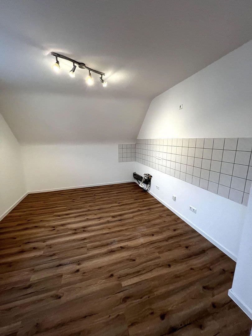 Pronájem bytu 2+1 60 m², Östringen, Bádensko-Württembersko Pronájem bytu 2+1 60 m², Östringen, Bádensko-Württembersko