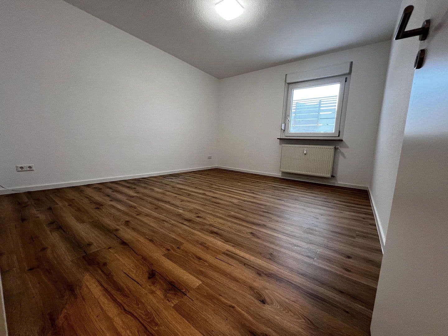 Pronájem bytu 2+1 60 m², Östringen, Bádensko-Württembersko Pronájem bytu 2+1 60 m², Östringen, Bádensko-Württembersko