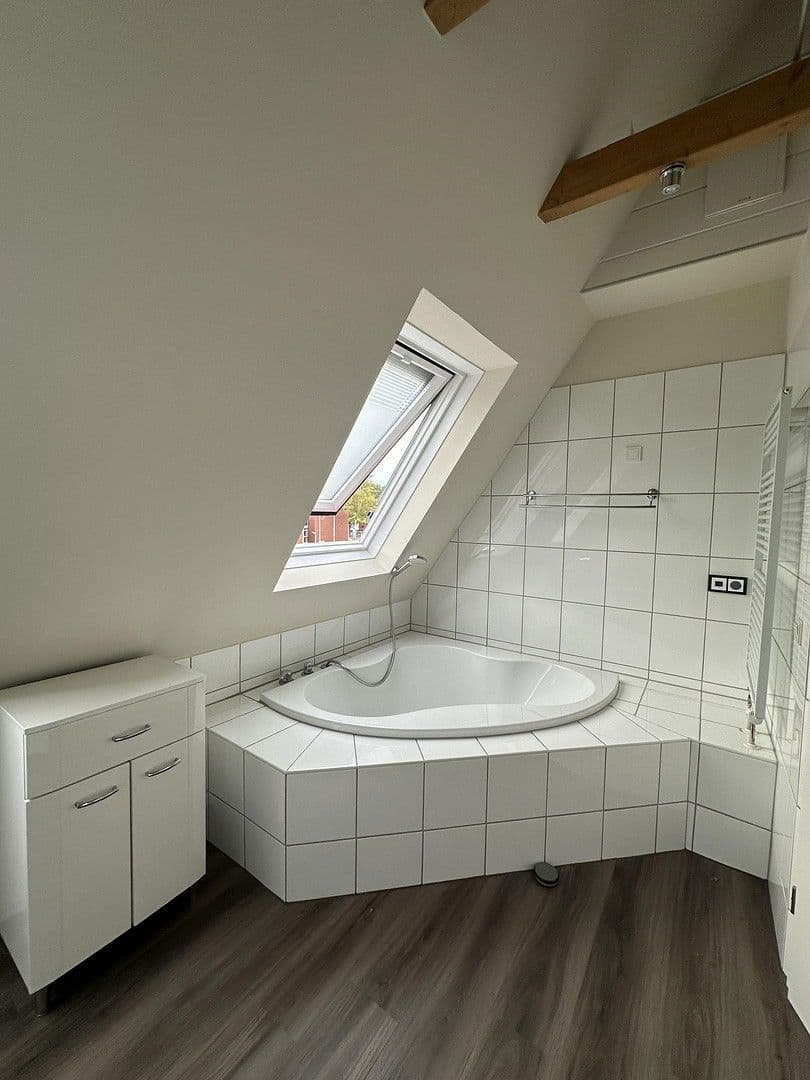 Prodej domu 109 m², pozemek 498 m², Flagentwiete 58, Pinneberg, Šlesvicko-Holštýnsko Prodej domu 109 m², pozemek 498 m², Flagentwiete 58, Pinneberg, Šlesvicko-Holštýnsko