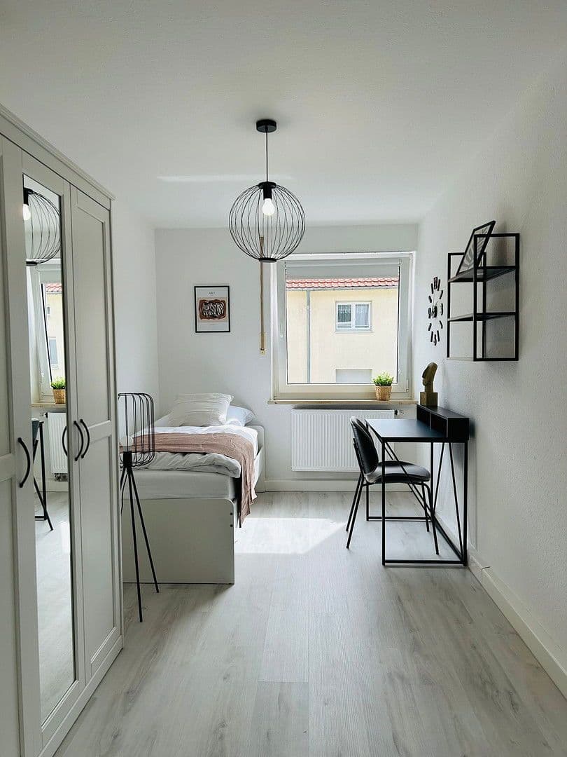 Pronájem bytu 3+1 59 m², Schwannstrasse 7, Nürnberg, Bavorsko Pronájem bytu 3+1 59 m², Schwannstrasse 7, Nürnberg, Bavorsko