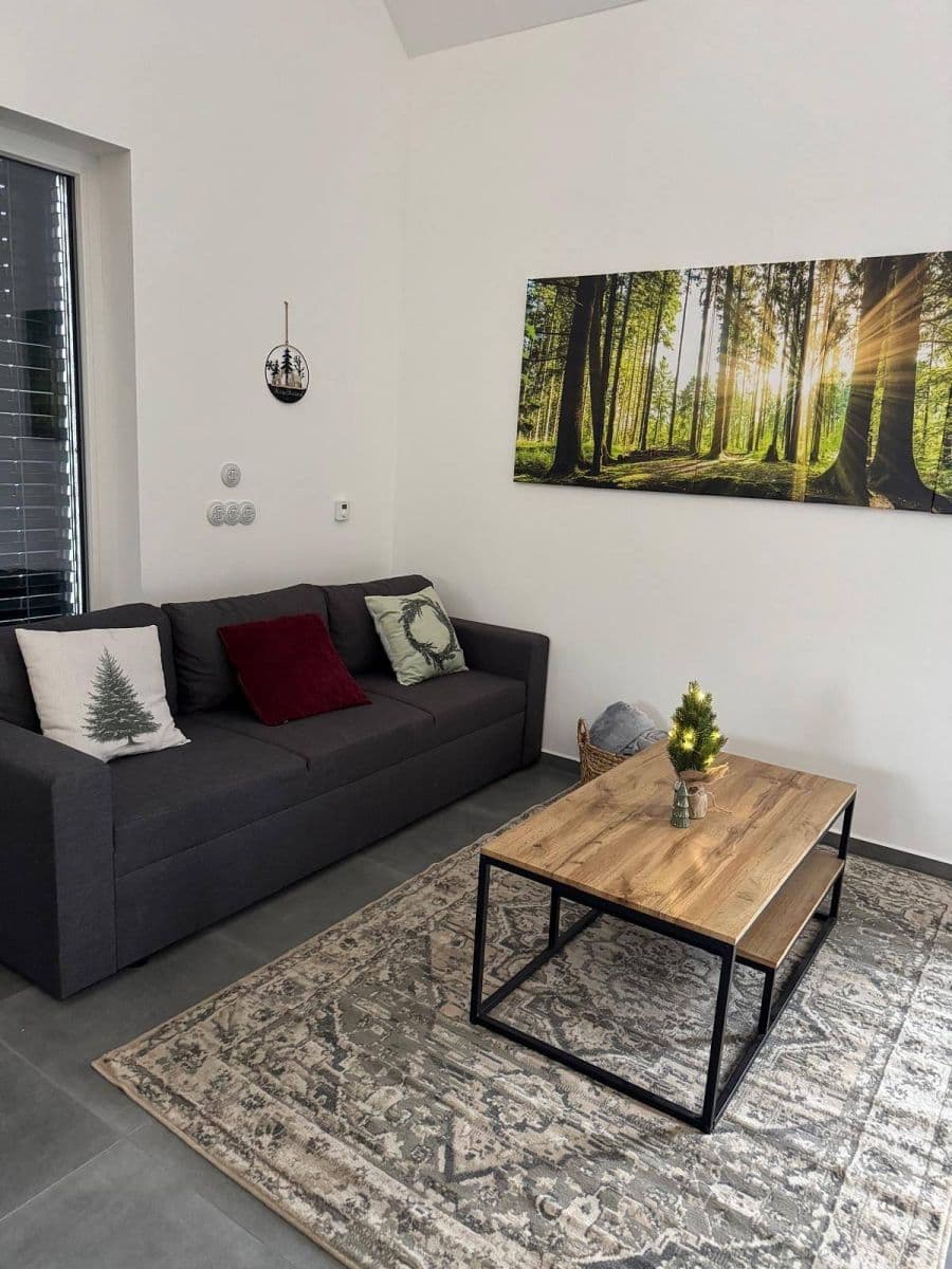 Pronájem chaty, chalupy, Uhlířská Lhota, Středočeský kraj Pronájem chaty, chalupy, Uhlířská Lhota, Středočeský kraj