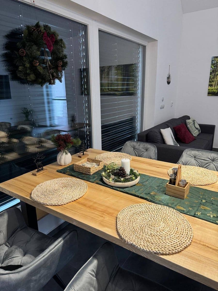 Pronájem chaty, chalupy, Uhlířská Lhota, Středočeský kraj Pronájem chaty, chalupy, Uhlířská Lhota, Středočeský kraj