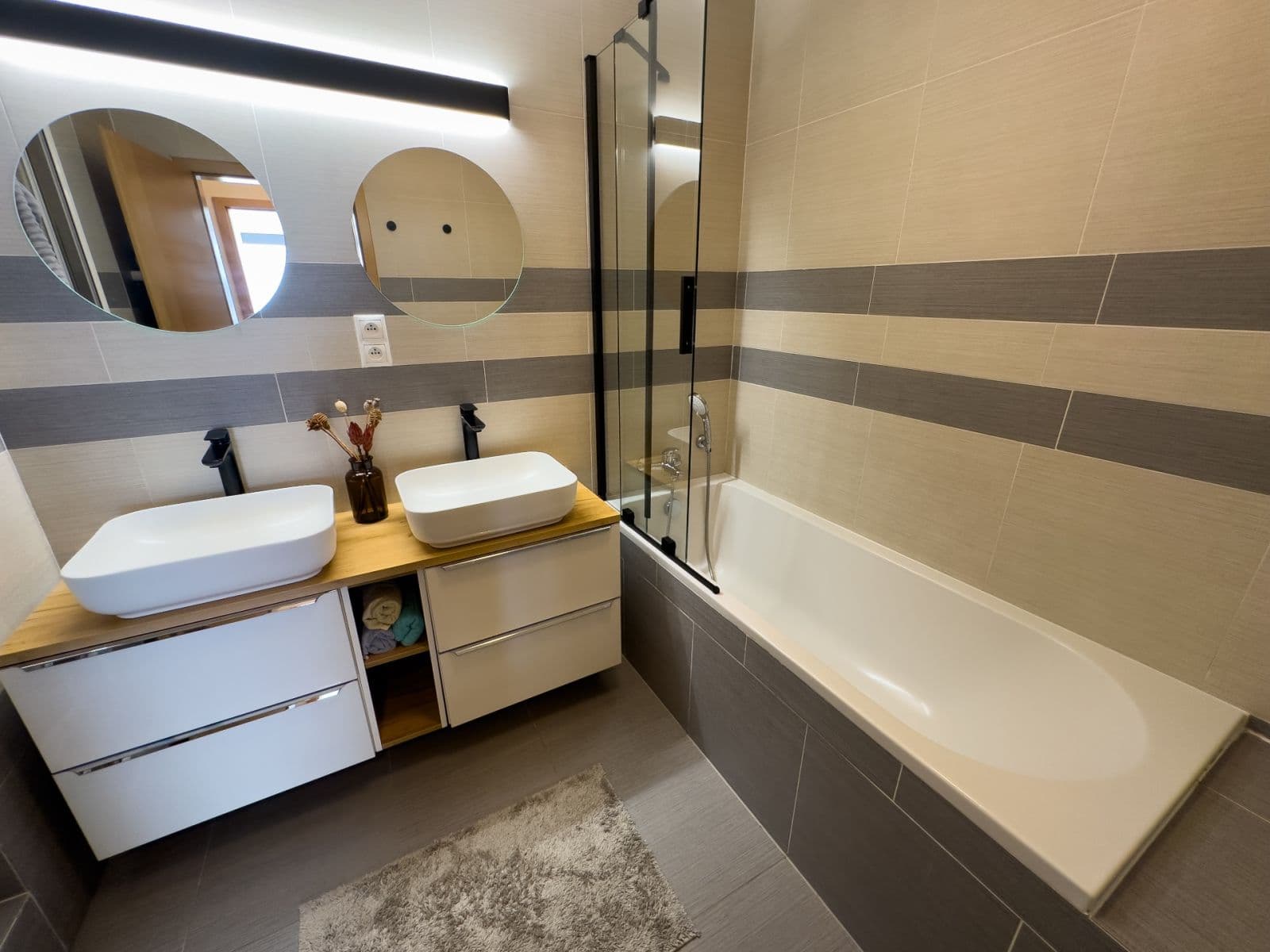 Prodej bytu 3+kk 87 m², Lindnerova, Praha, Praha Prodej bytu 3+kk 87 m², Lindnerova, Praha, Praha