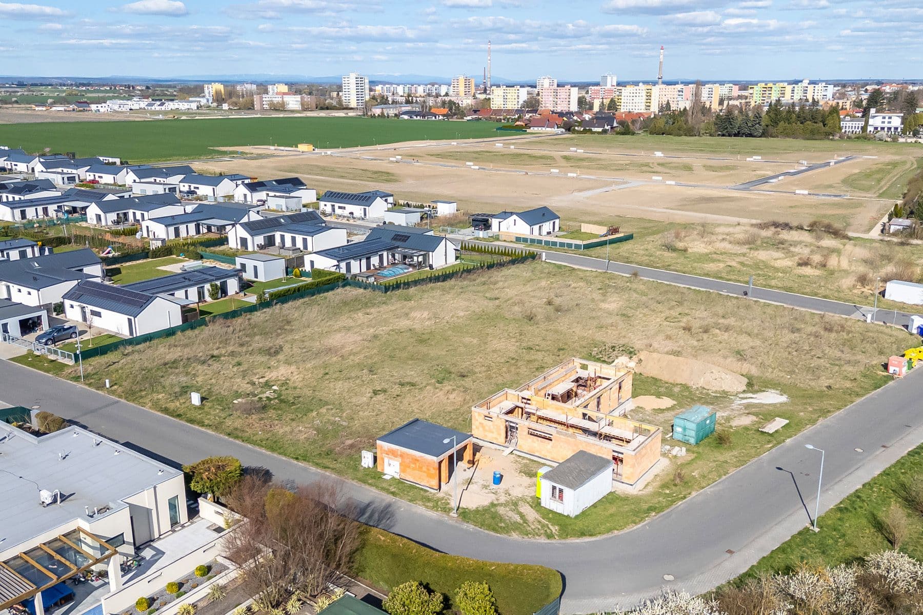 Prodej pozemku 848 m², Na Hroudách 1, Nymburk, Středočeský kraj Prodej pozemku 848 m², Na Hroudách 1, Nymburk, Středočeský kraj