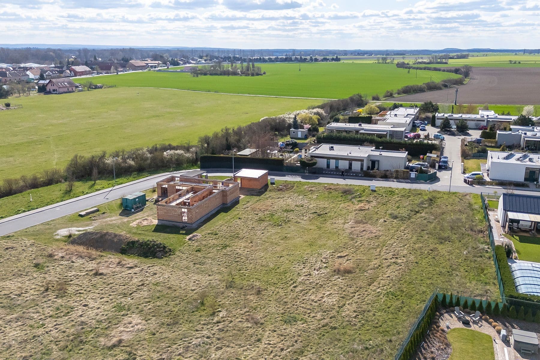 Prodej pozemku 848 m², Na Hroudách 1, Nymburk, Středočeský kraj Prodej pozemku 848 m², Na Hroudách 1, Nymburk, Středočeský kraj