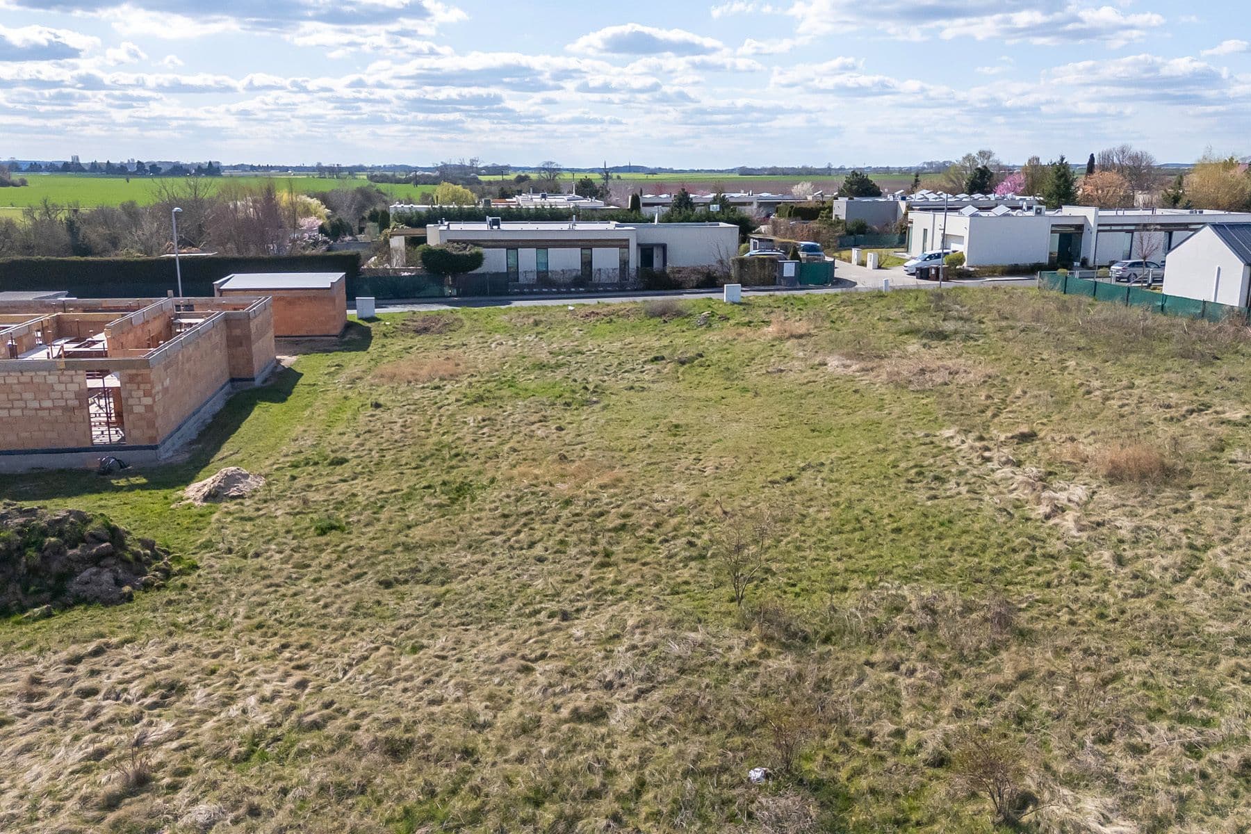 Prodej pozemku 848 m², Na Hroudách 1, Nymburk, Středočeský kraj Prodej pozemku 848 m², Na Hroudách 1, Nymburk, Středočeský kraj