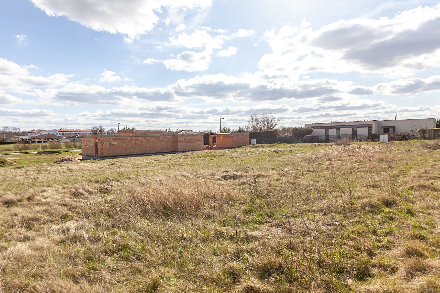 Prodej pozemku 848 m², Na Hroudách 1, Nymburk, Středočeský kraj Prodej pozemku 848 m², Na Hroudách 1, Nymburk, Středočeský kraj