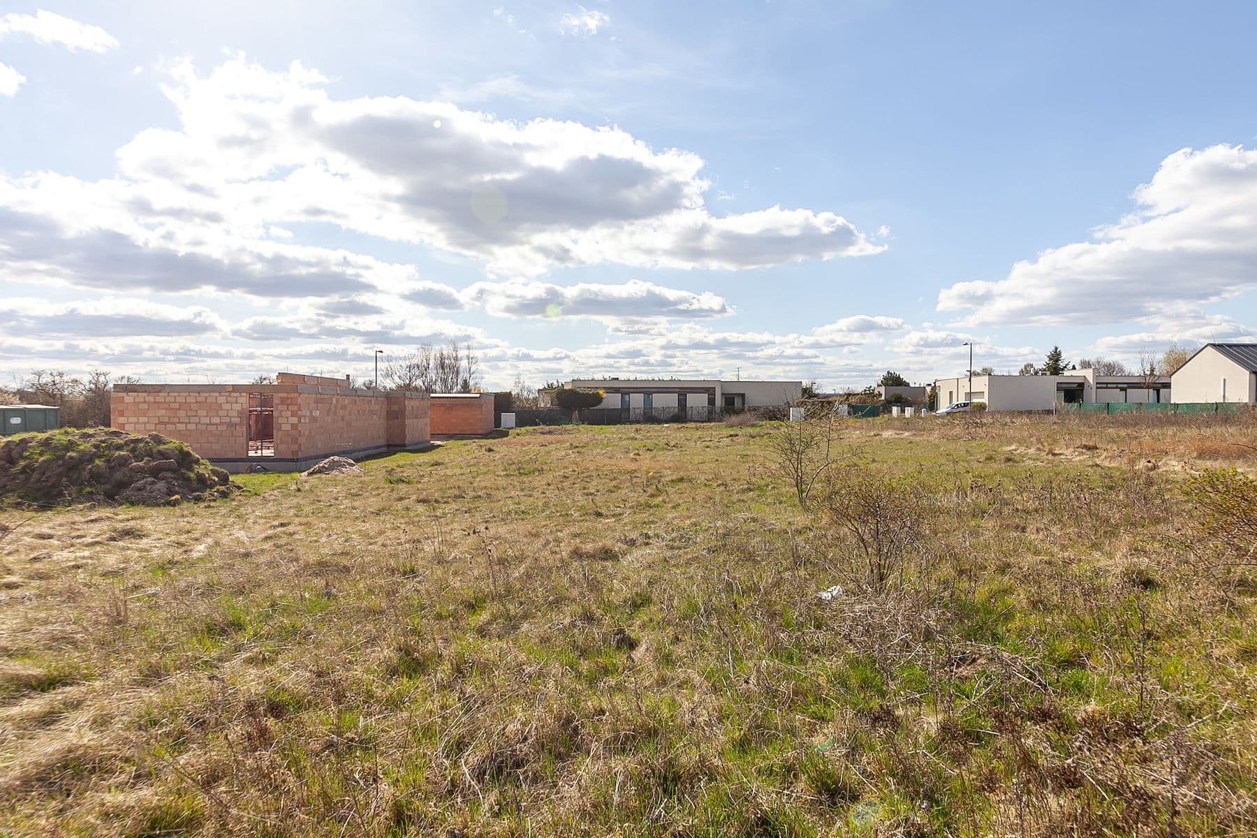 Prodej pozemku 848 m², Na Hroudách 1, Nymburk, Středočeský kraj Prodej pozemku 848 m², Na Hroudách 1, Nymburk, Středočeský kraj