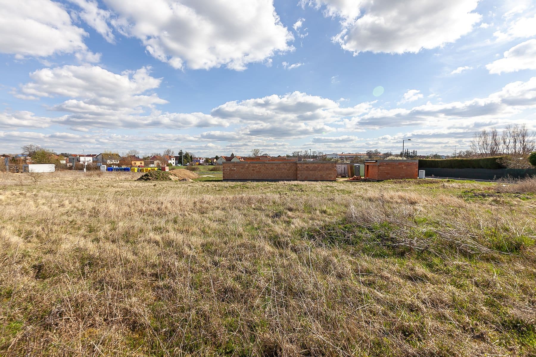 Prodej pozemku 848 m², Na Hroudách 1, Nymburk, Středočeský kraj Prodej pozemku 848 m², Na Hroudách 1, Nymburk, Středočeský kraj