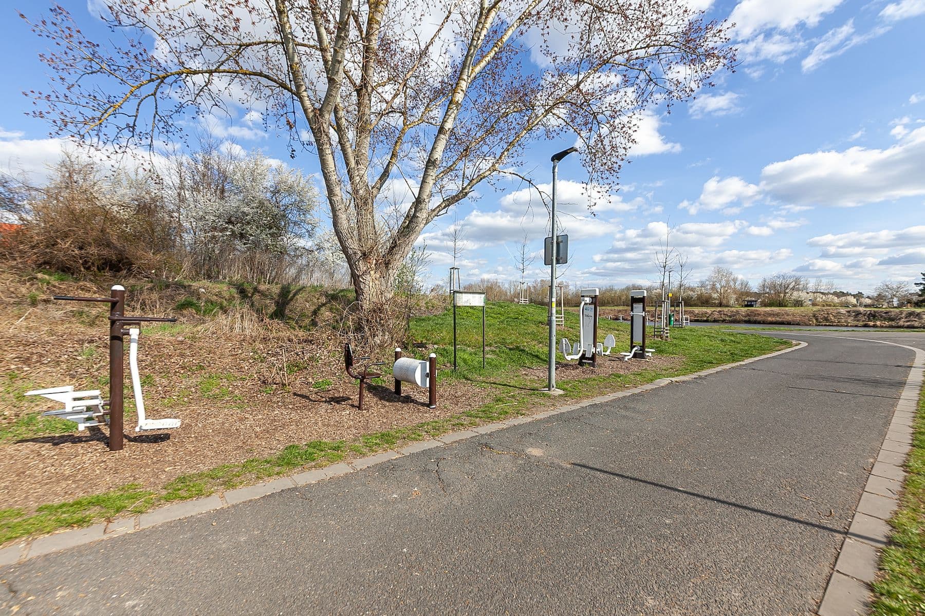 Prodej pozemku 848 m², Na Hroudách 1, Nymburk, Středočeský kraj Prodej pozemku 848 m², Na Hroudách 1, Nymburk, Středočeský kraj