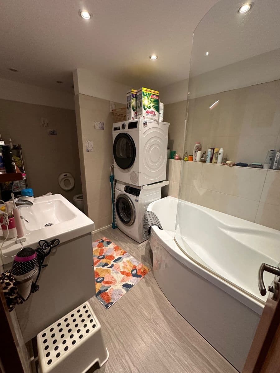 Pronájem bytu 2+kk 69 m², Hornokrčská, Praha, Praha Pronájem bytu 2+kk 69 m², Hornokrčská, Praha, Praha