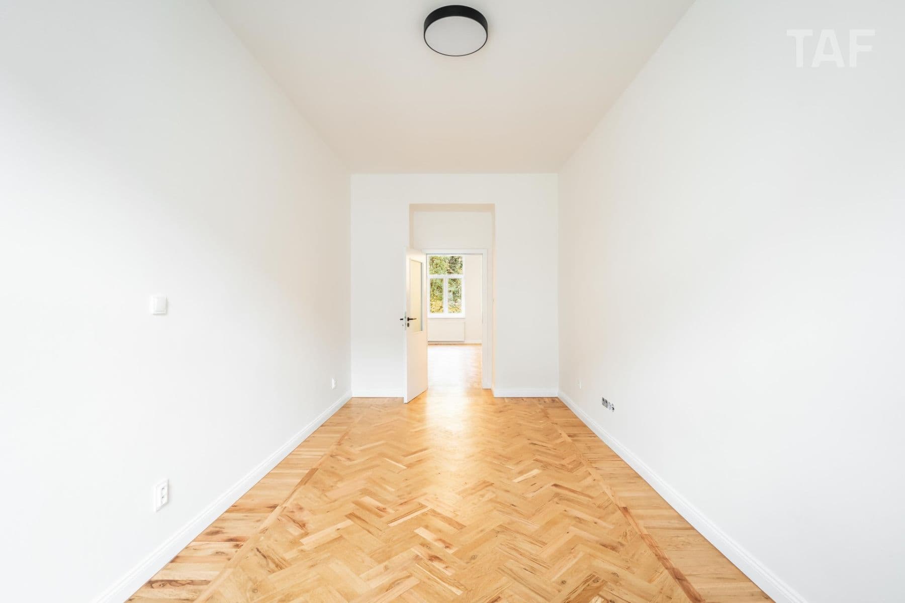 Prodej bytu 2+kk 45 m², Plzeňská, Praha, Praha Prodej bytu 2+kk 45 m², Plzeňská, Praha, Praha