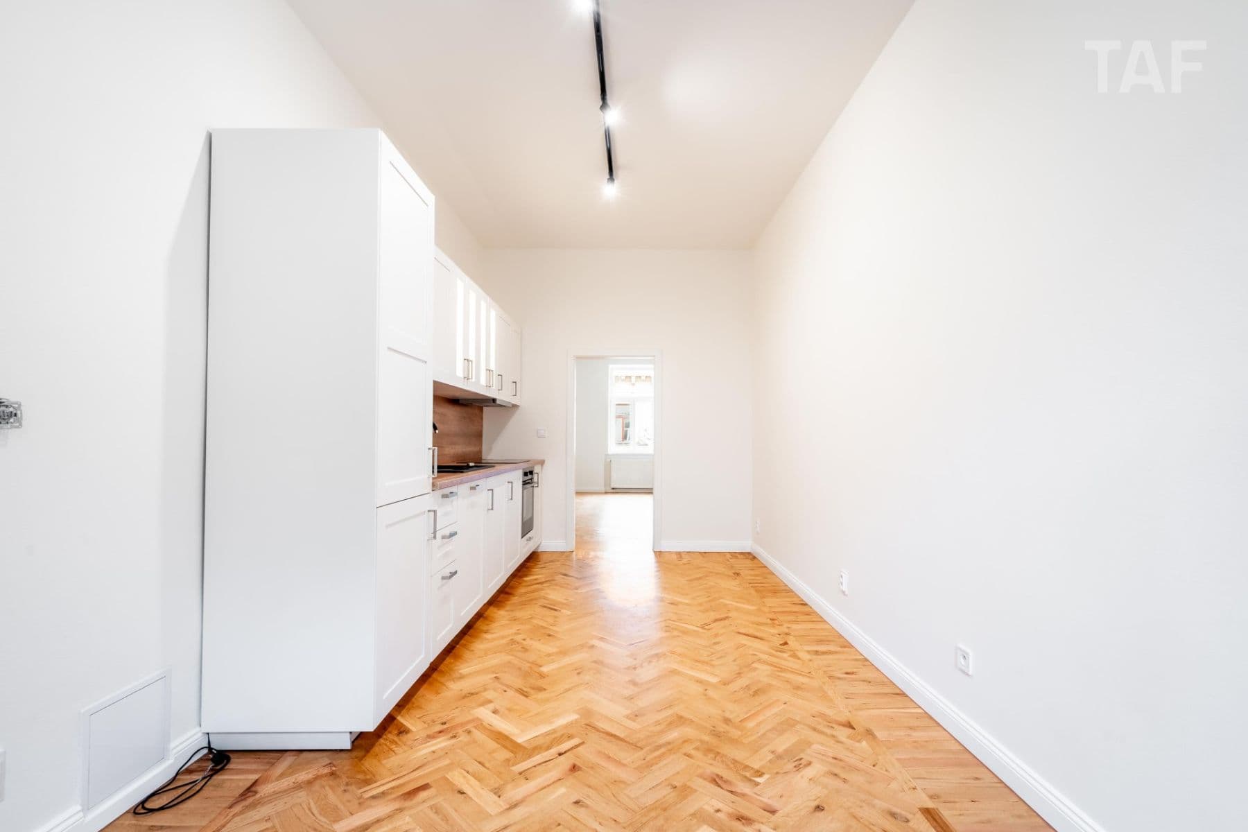 Prodej bytu 2+kk 45 m², Plzeňská, Praha, Praha Prodej bytu 2+kk 45 m², Plzeňská, Praha, Praha