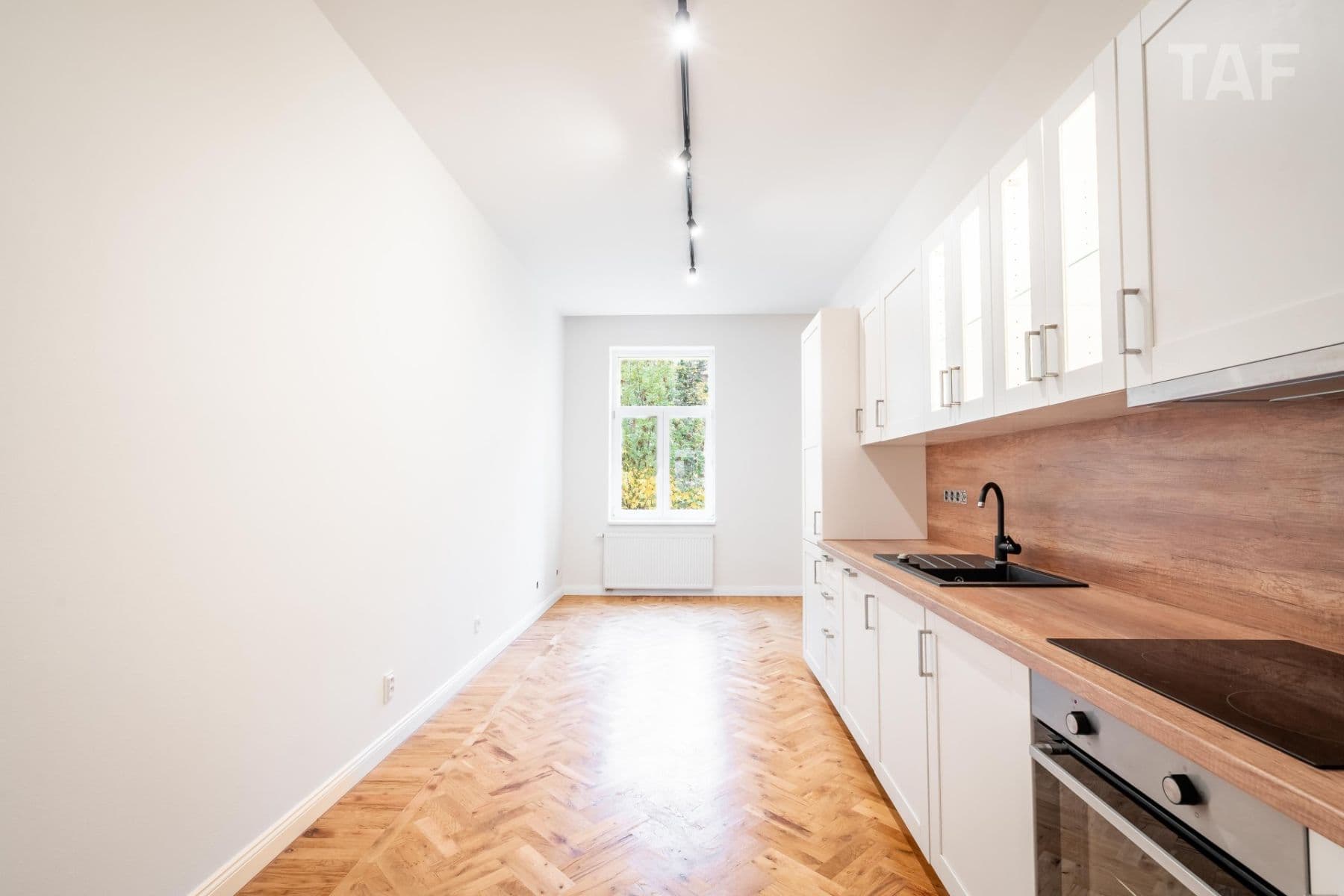 Prodej bytu 2+kk 45 m², Plzeňská, Praha, Praha Prodej bytu 2+kk 45 m², Plzeňská, Praha, Praha