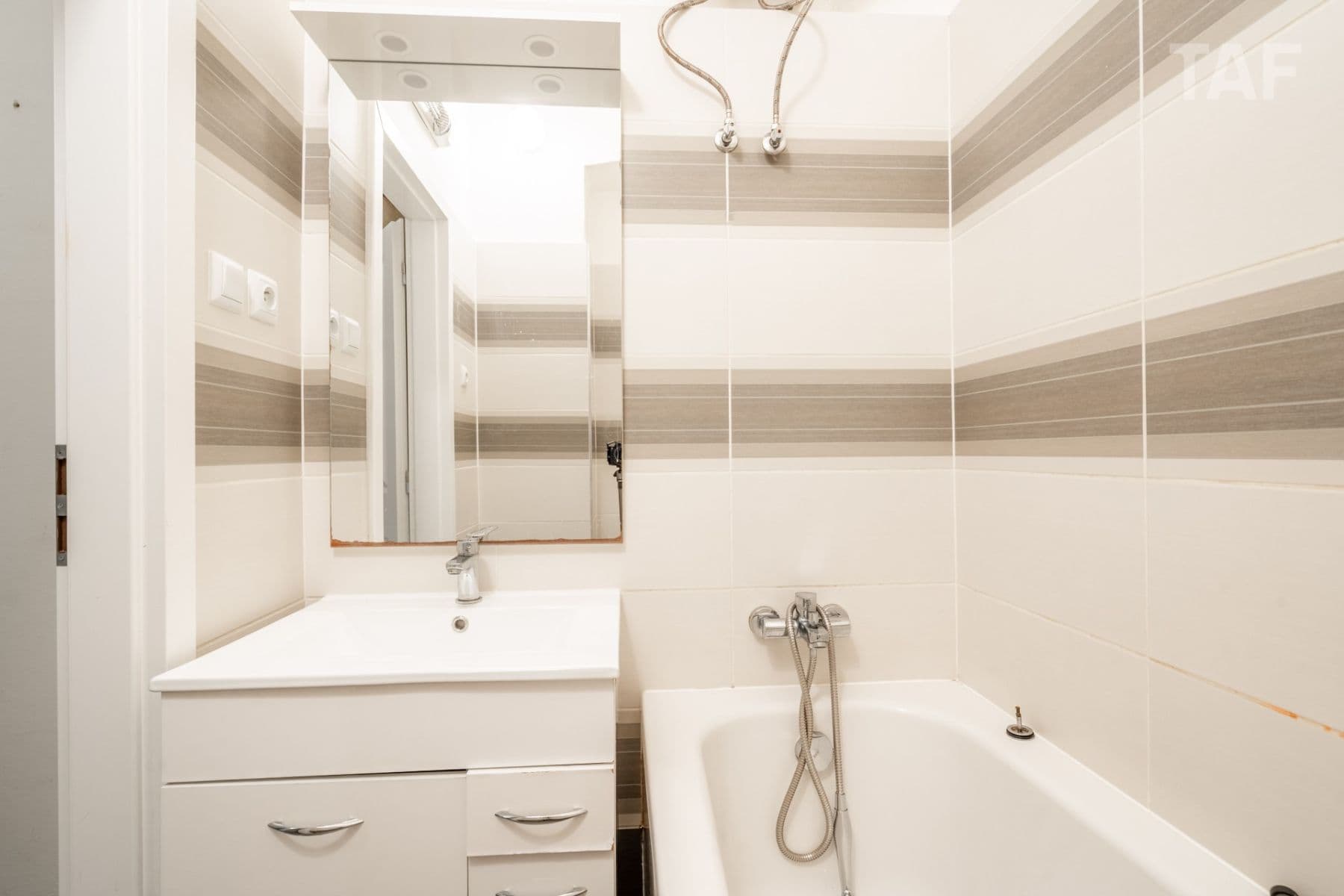 Prodej bytu 2+kk 53 m², Lucemburská, Praha, Praha Prodej bytu 2+kk 53 m², Lucemburská, Praha, Praha