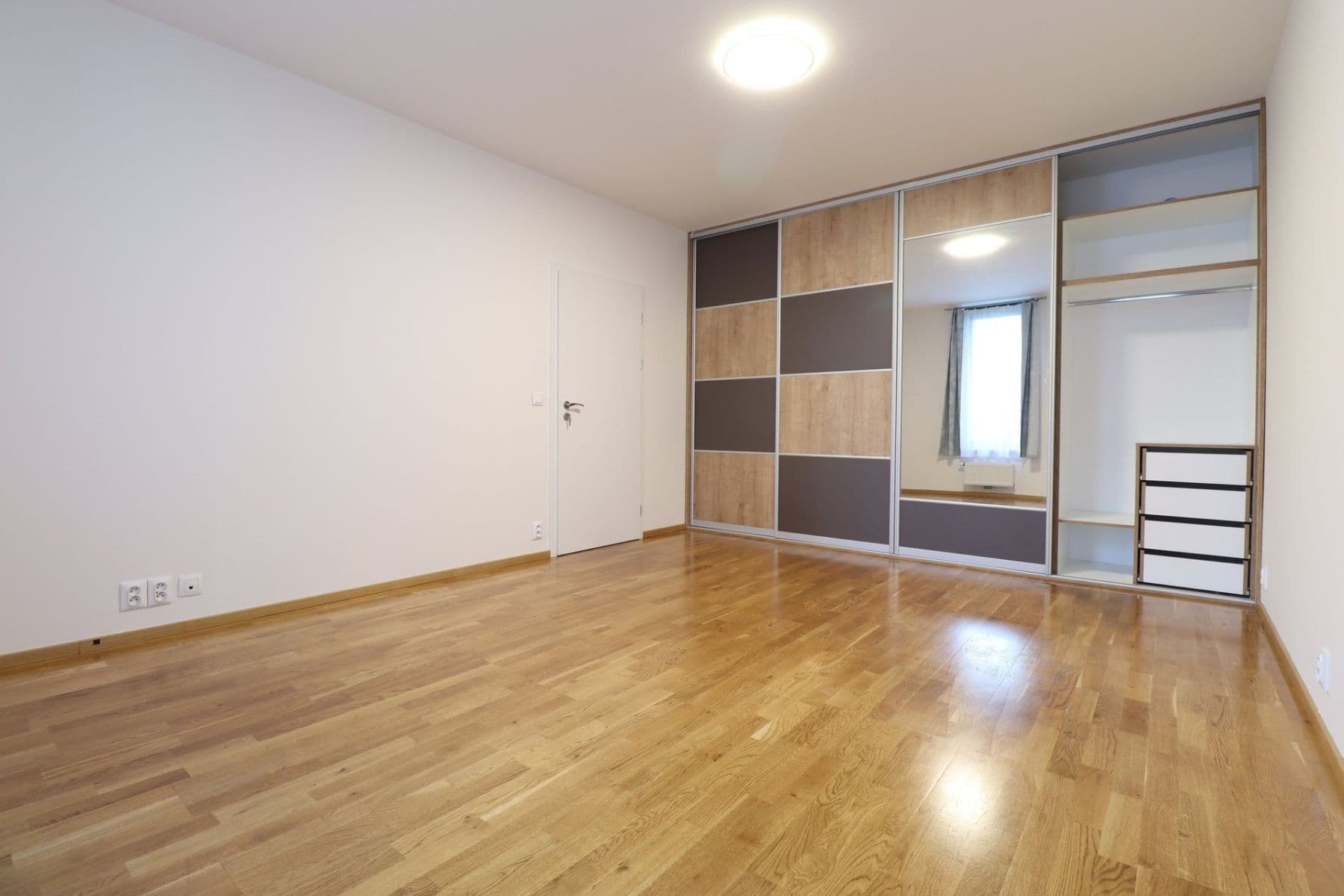 Pronájem bytu 2+kk 55 m², Střížkovská, Praha, Praha Pronájem bytu 2+kk 55 m², Střížkovská, Praha, Praha