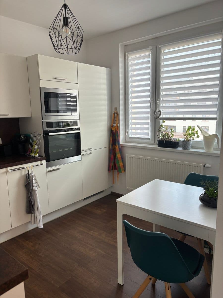 Pronájem bytu 2+kk 55 m², Honzíkova, Praha, Praha Pronájem bytu 2+kk 55 m², Honzíkova, Praha, Praha