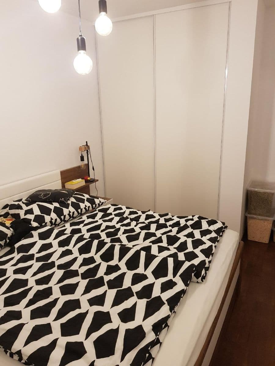 Pronájem bytu 2+kk 55 m², Honzíkova, Praha, Praha Pronájem bytu 2+kk 55 m², Honzíkova, Praha, Praha