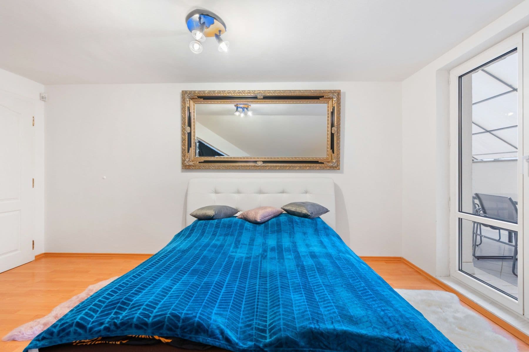 Pronájem bytu 750 m², Karla Tomáše, Praha, Praha Pronájem bytu 750 m², Karla Tomáše, Praha, Praha