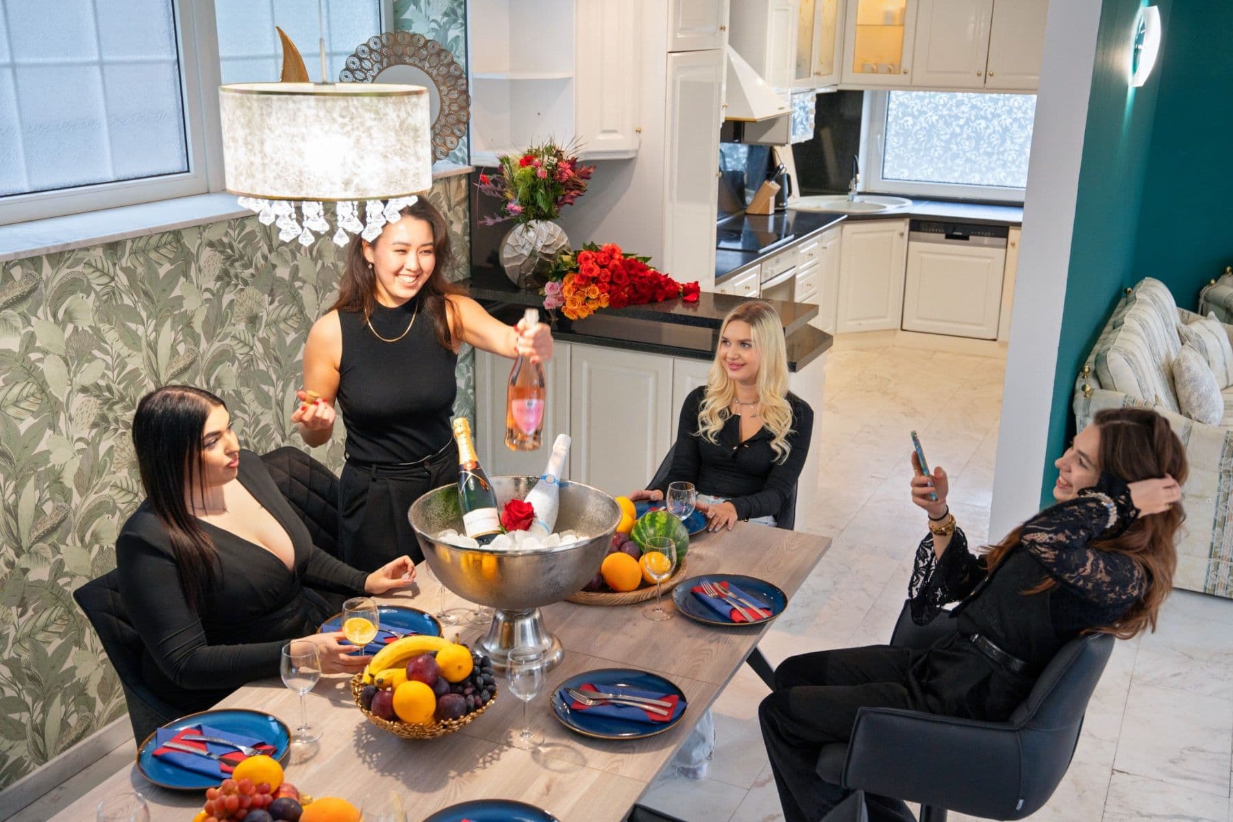 Pronájem bytu 750 m², Karla Tomáše, Praha, Praha Pronájem bytu 750 m², Karla Tomáše, Praha, Praha