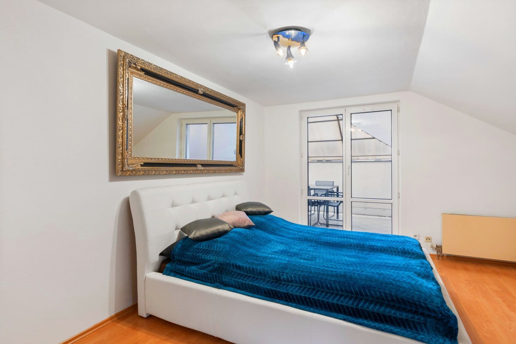 Pronájem bytu 750 m², Karla Tomáše, Praha, Praha Pronájem bytu 750 m², Karla Tomáše, Praha, Praha