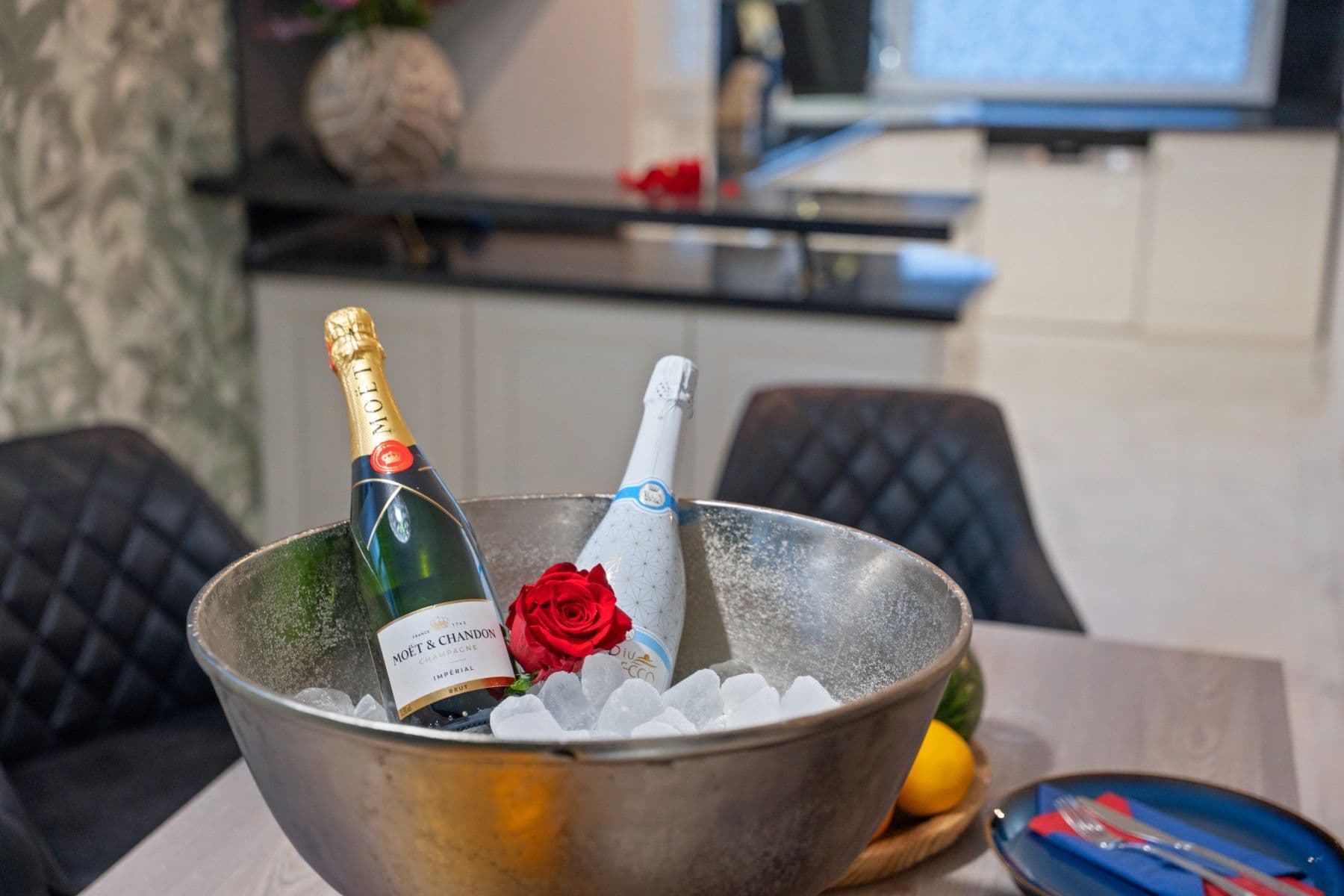 Pronájem bytu 750 m², Karla Tomáše, Praha, Praha Pronájem bytu 750 m², Karla Tomáše, Praha, Praha