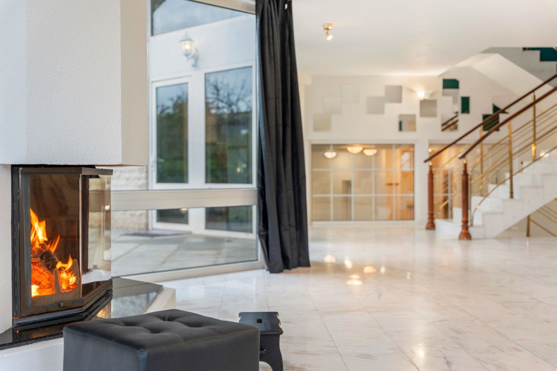 Pronájem bytu 750 m², Karla Tomáše, Praha, Praha Pronájem bytu 750 m², Karla Tomáše, Praha, Praha