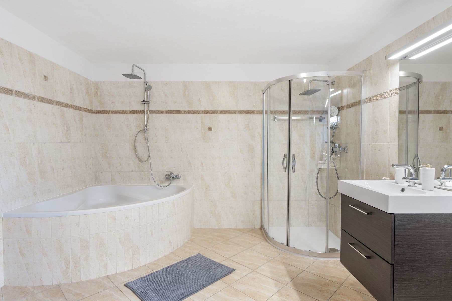 Pronájem bytu 750 m², Karla Tomáše, Praha, Praha Pronájem bytu 750 m², Karla Tomáše, Praha, Praha