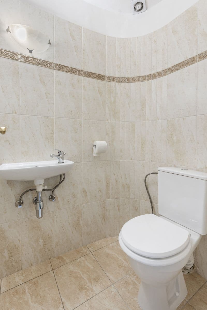 Pronájem bytu 750 m², Karla Tomáše, Praha, Praha Pronájem bytu 750 m², Karla Tomáše, Praha, Praha