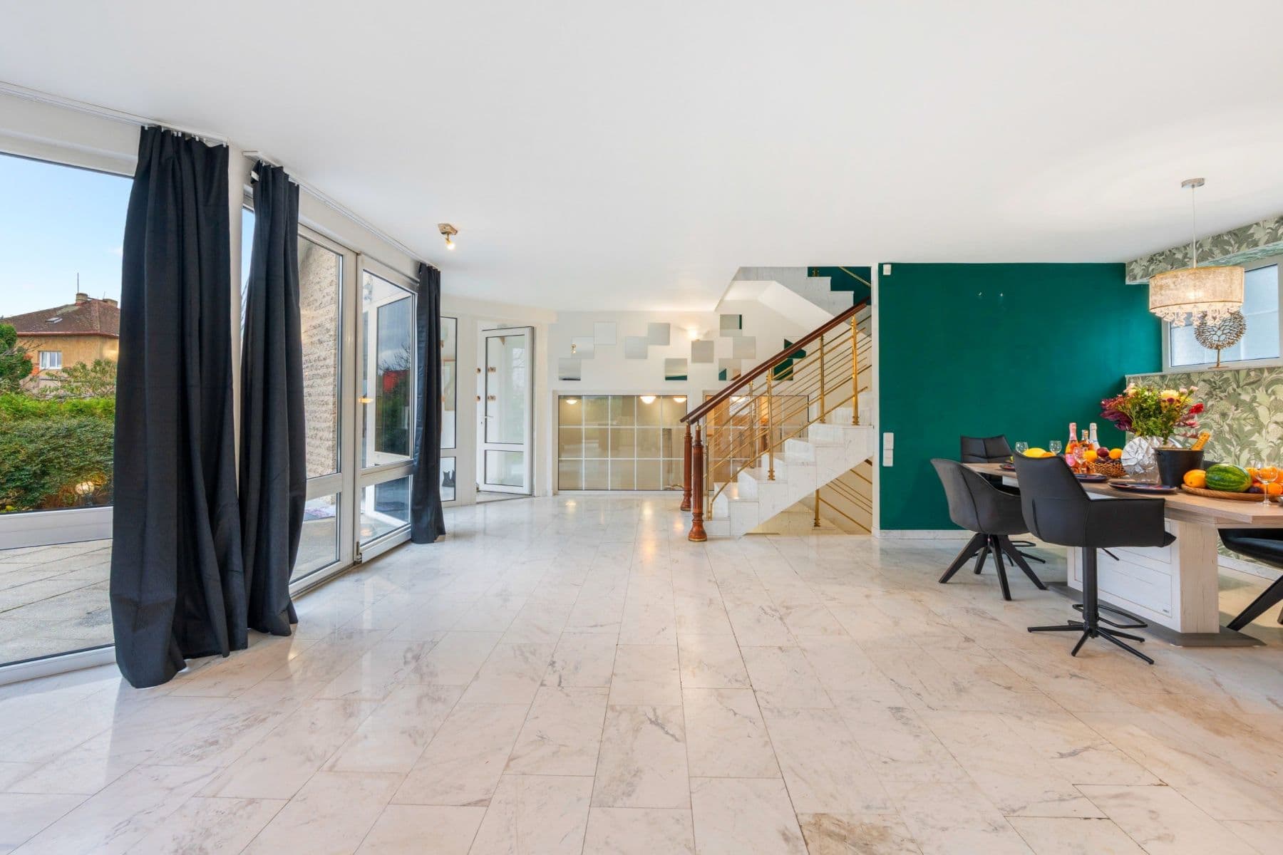 Pronájem bytu 750 m², Karla Tomáše, Praha, Praha Pronájem bytu 750 m², Karla Tomáše, Praha, Praha