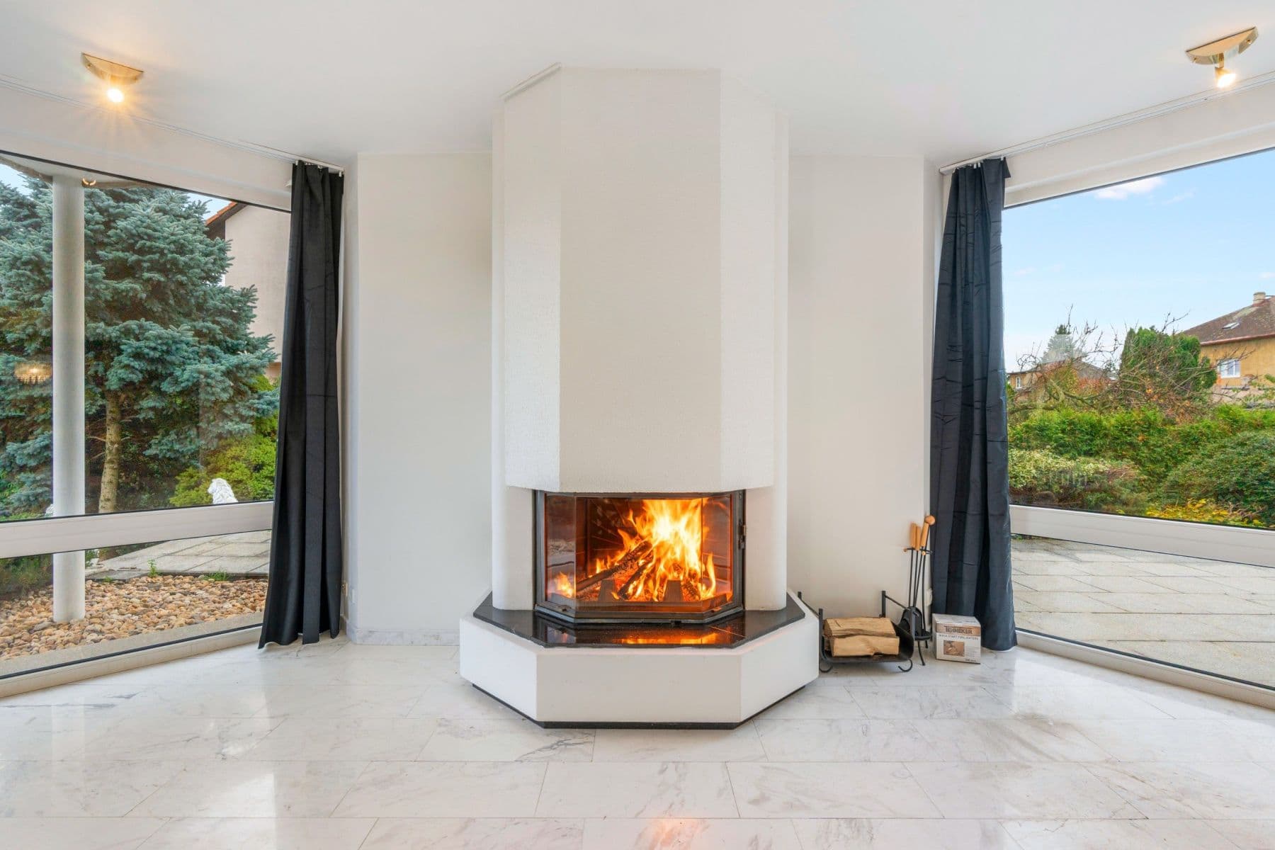 Pronájem bytu 750 m², Karla Tomáše, Praha, Praha Pronájem bytu 750 m², Karla Tomáše, Praha, Praha