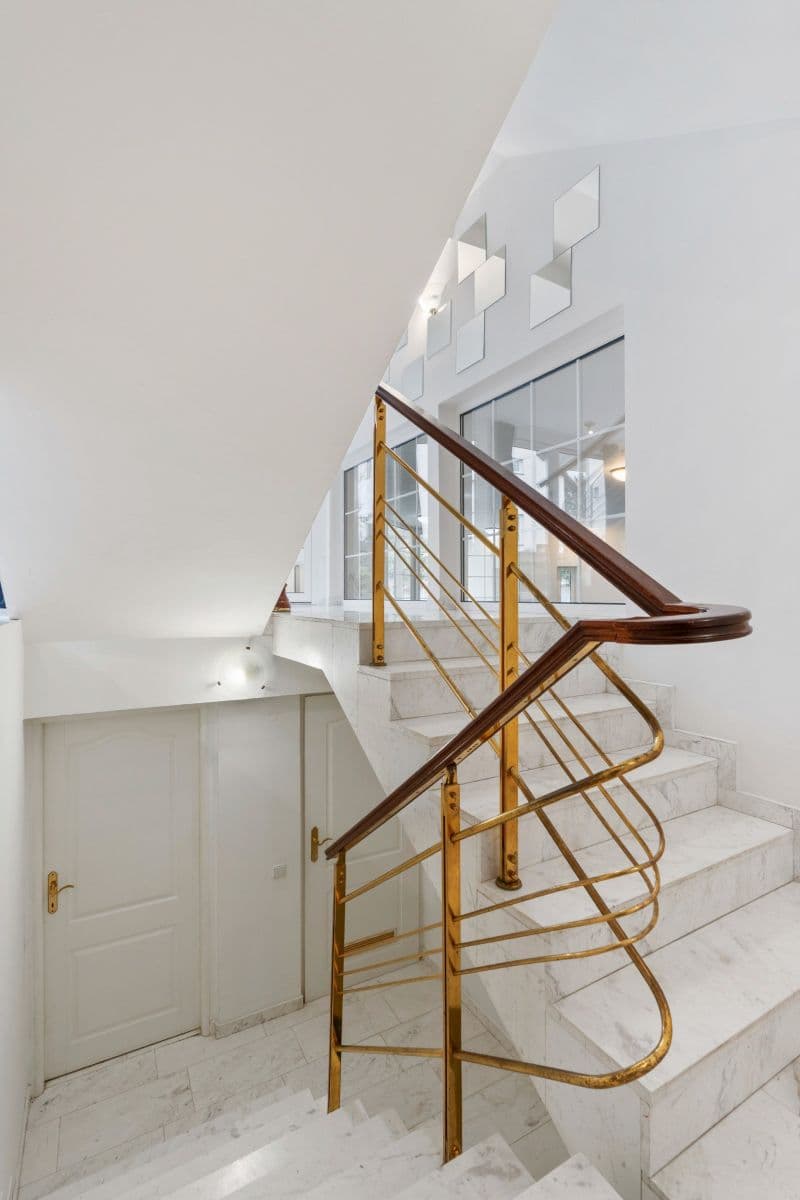 Pronájem bytu 750 m², Karla Tomáše, Praha, Praha Pronájem bytu 750 m², Karla Tomáše, Praha, Praha