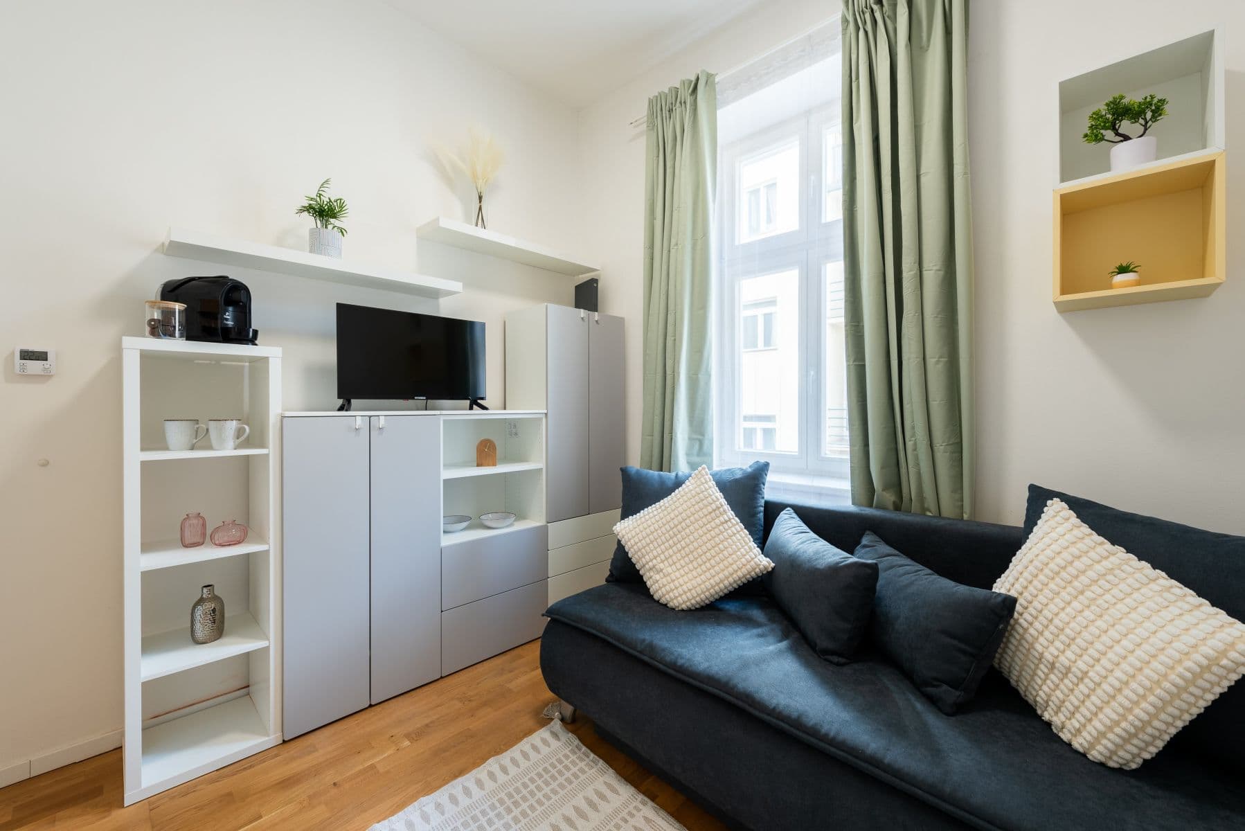 Pronájem bytu 18 m², Čelakovského sady, Praha, Praha Pronájem bytu 18 m², Čelakovského sady, Praha, Praha
